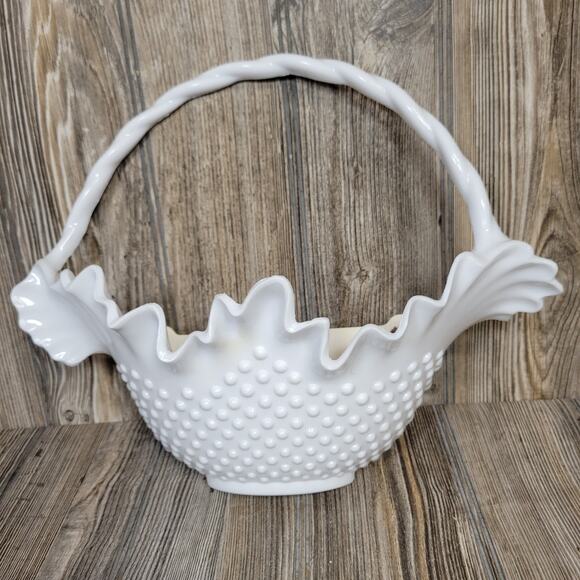 Vintage Hobnail White Burwood Basket Wall Pocket - Picture 2 of 5